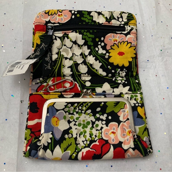 NWT Vera Bradley Retired Poppy Field Compact Wallet - Picture 2 of 4
